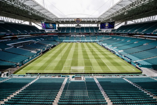 Hard Rock Stadium – Miami, FL por Reprodução