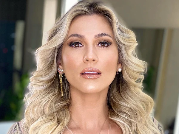 Lívia Andrade por Reprodução e Divulgação