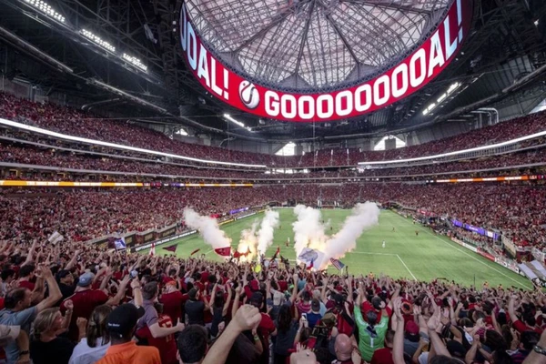 Mercedes-Benz Stadium – Atlanta, GA por Reprodução