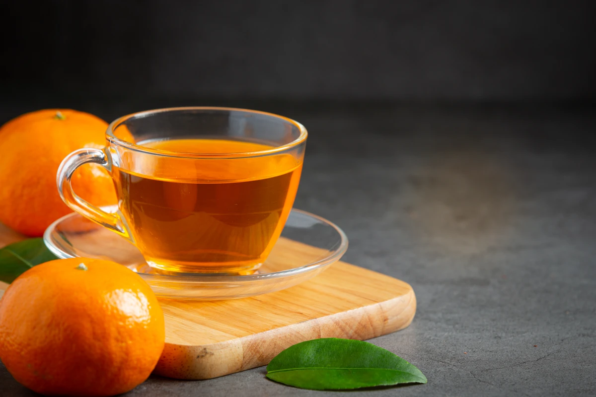 Nutricionista revela por que você não deveria jogar a casca de laranja fora (Foto: Freepik)