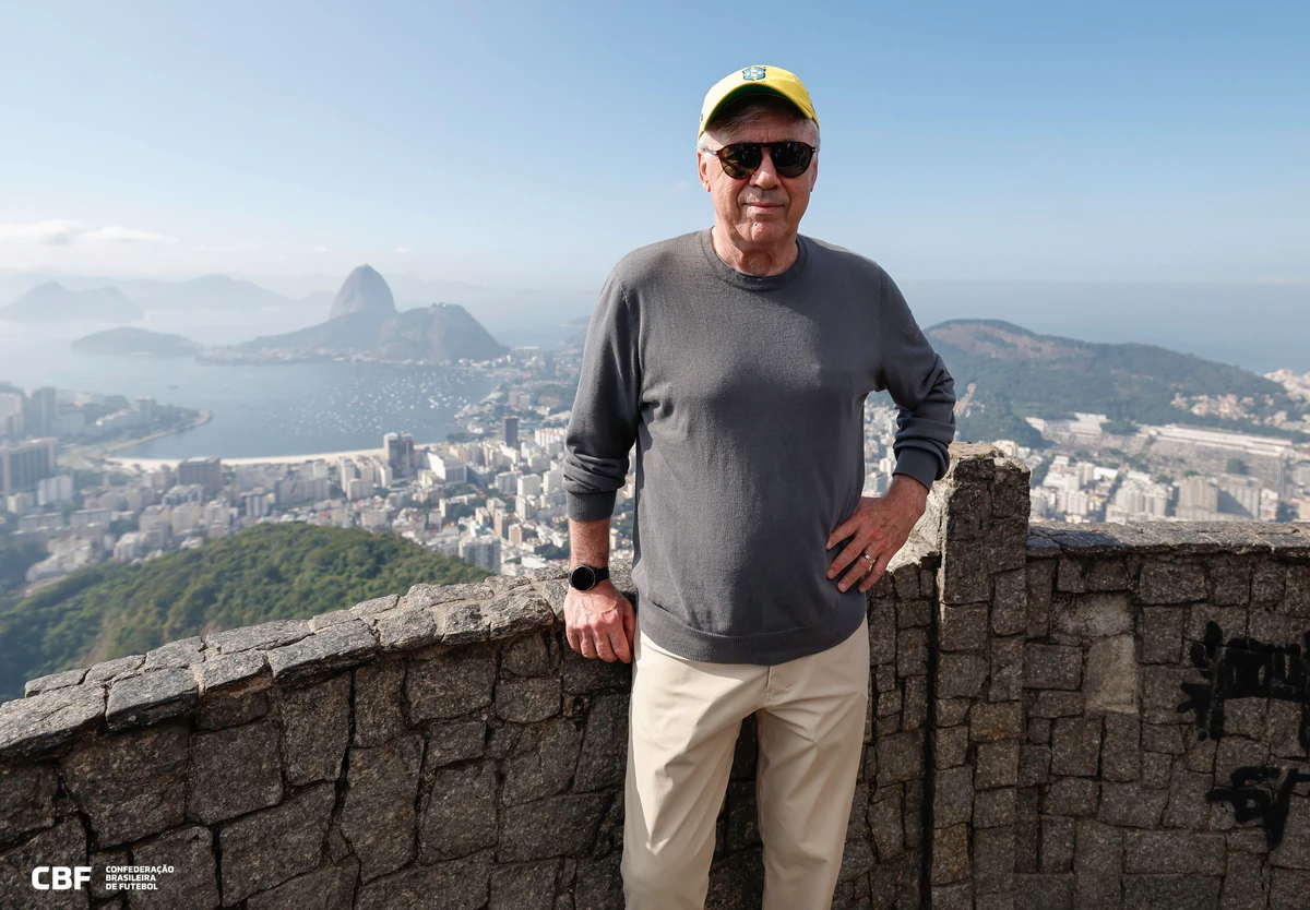 Ancelotti visita Cristo Redentor pela primeira vez por Rafael Ribeiro/CBF