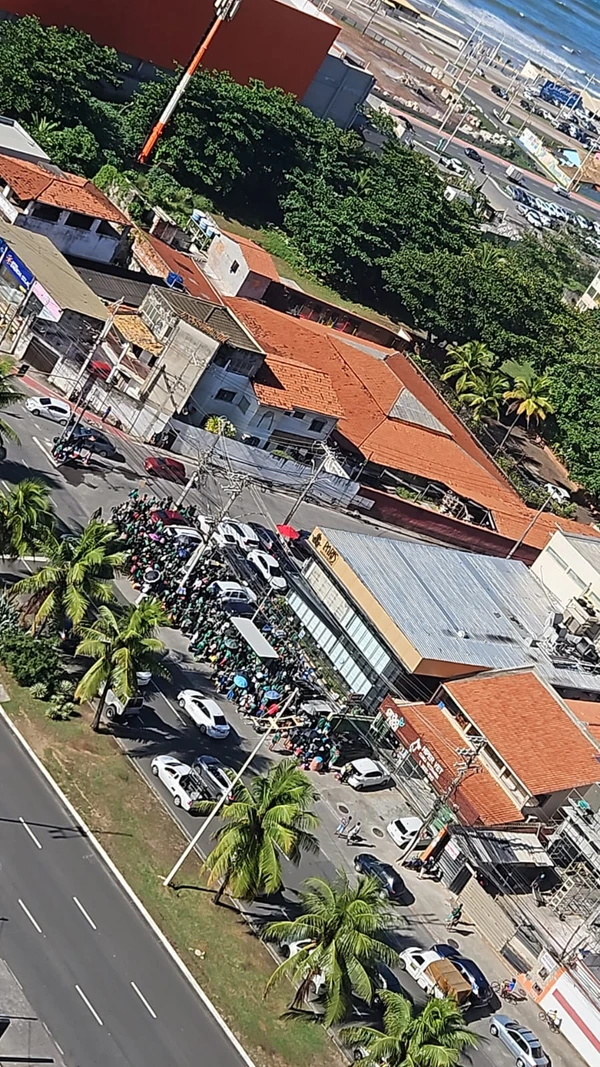 Grupo é flagrado entrando em imóvel onde funcionou Hotel Sol Bahia Sleep
