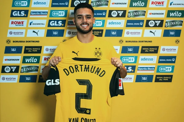 Yan Couto (Borussia Dortmund)
 por Divulgação/Borussia Dortmund