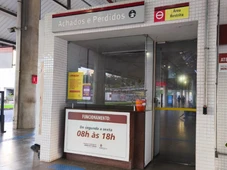 Imagem - Metrô Bahia registra mais de 700 objetos esquecidos por passageiros; saiba como recuperar itens