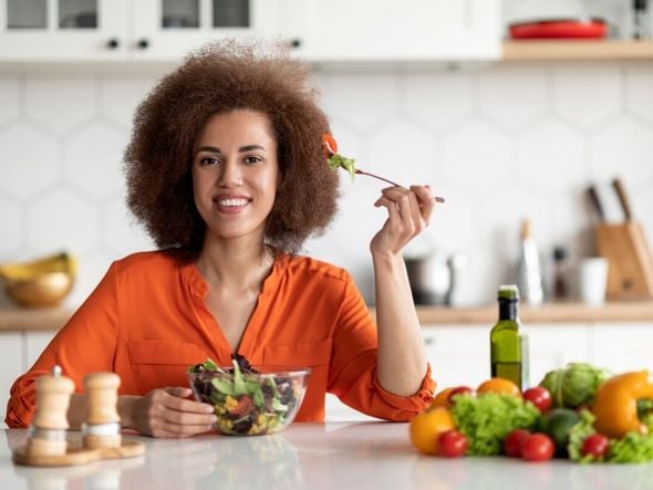 Imagem - 10 alimentos aliados da saúde feminina após os 40 anos