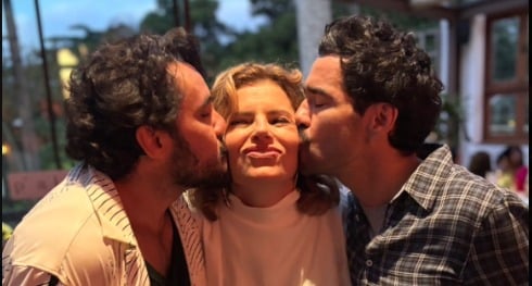 Aniversário de Debora Bloch por Reprodução