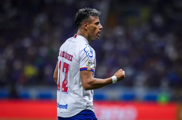Lucho tem atuado como centroavante no Bahia por Rafael Rodrigues/E.C. Bahia