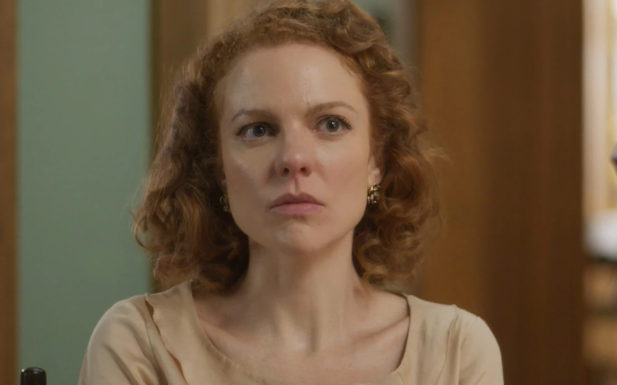 Maria Eduarda de Carvalho é Teresa em 'Garota do Momento'  por Reprodução/TV Globo   
