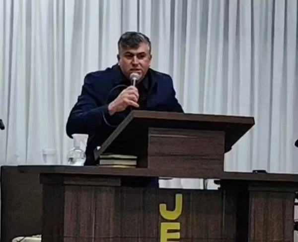 Religioso falava sobre o pai, que também é pastor, no momento em que passou mal