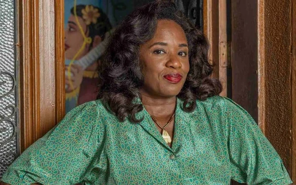 Tatiana Tibúrcio é Vera em 'Garota do Momento' por Reprodução/TV Globo 