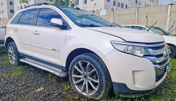 Um dos carros do leilão do Detran-BA