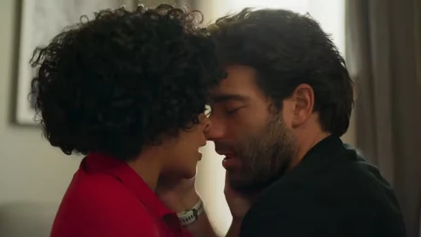 Veja as cenas da novela "Vale Tudo" por Reprodução/TV Globo