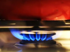 Imagem - Fogão com fogo amarelo? Entenda os perigos e saiba como resolver