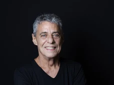 Imagem - Chico Buarque recebe alta após cirurgia no crânio no Rio de Janeiro
