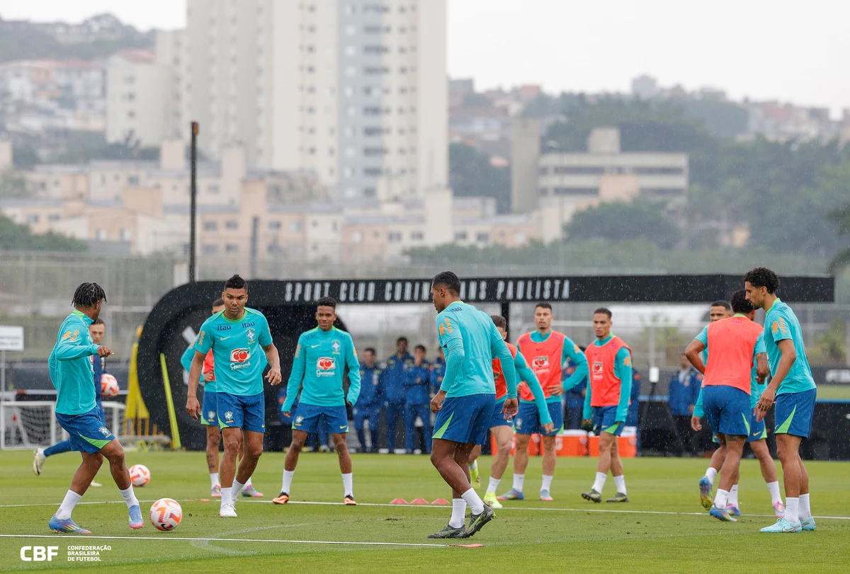 Seleção treinando no CT Joaquin Grava, do Corinthians
