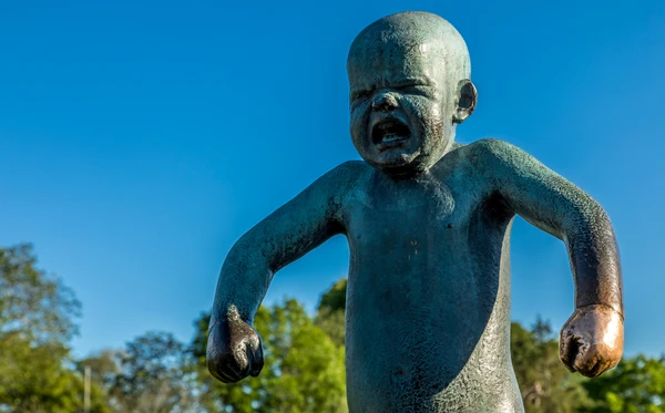 The Angry Boy, Oslo, Noruega por ms_pics_and_more / Shutterstock.com