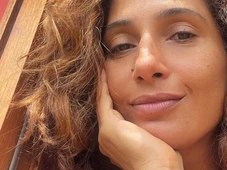 Imagem - Filha de Camila Pitanga completa 17 anos e impressiona pela semelhança com a mãe