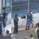 Imagem - Guarda Civil é flagrado agredindo motorista durante blitz em Salvador; veja vídeo