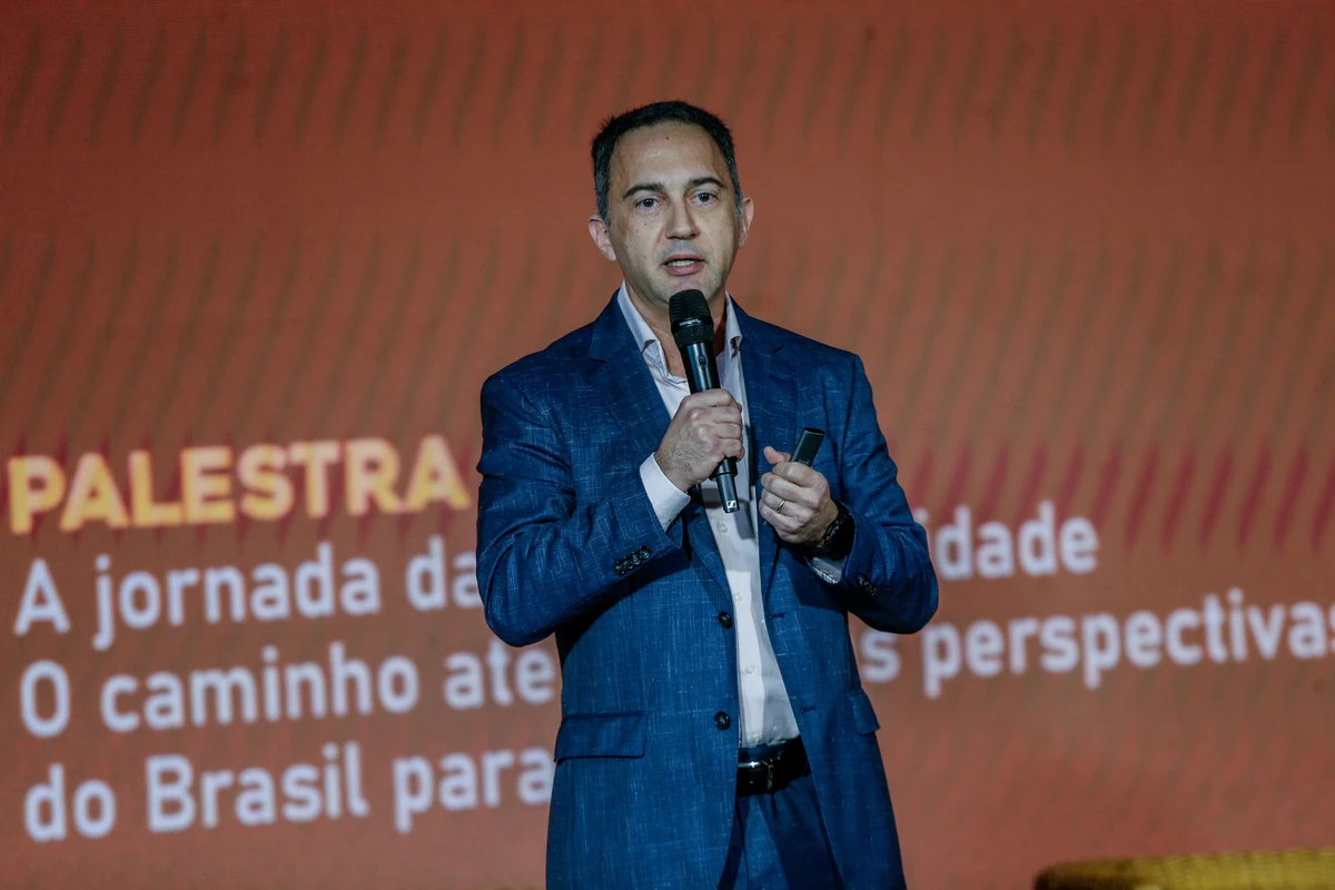Augusto Cruz