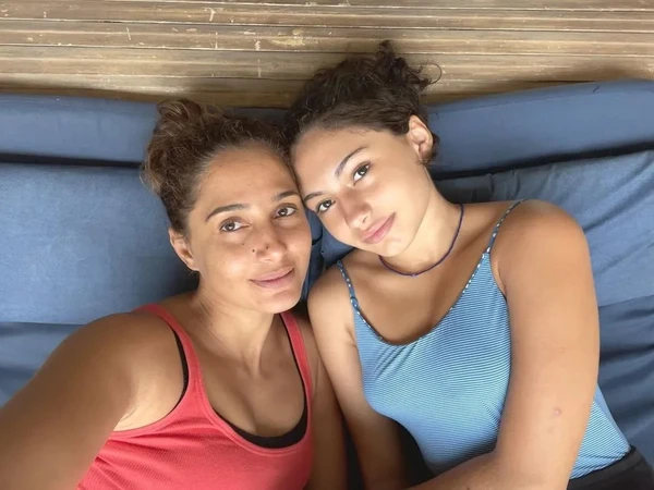 Camila Pitanga e a filha Antônia  por Reprodução/Redes Sociais   