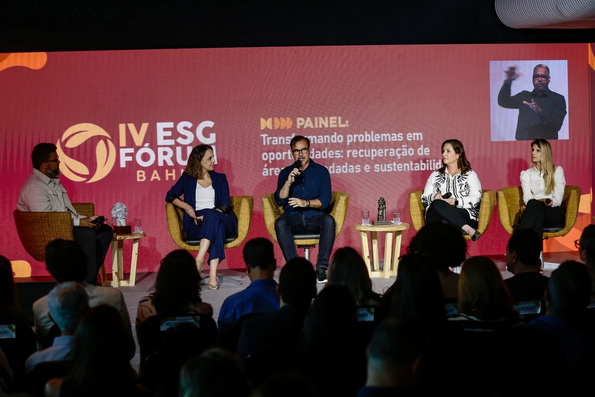 Da esquerda para a direita: Donaldson, Claudia, Ivan, Maryellen e Tarcila