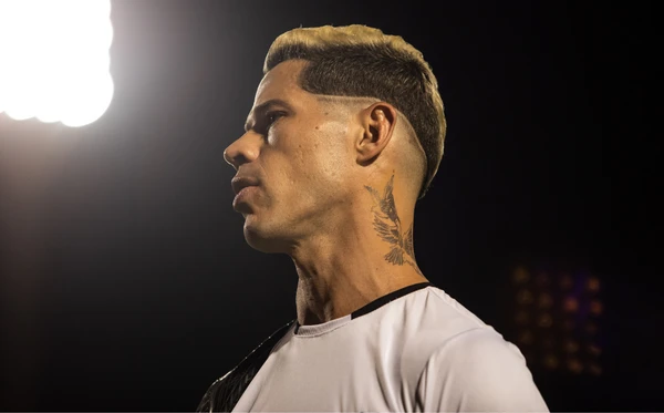 José Loreto na série Jogo Cruzado, do Disney+ por Divulgação