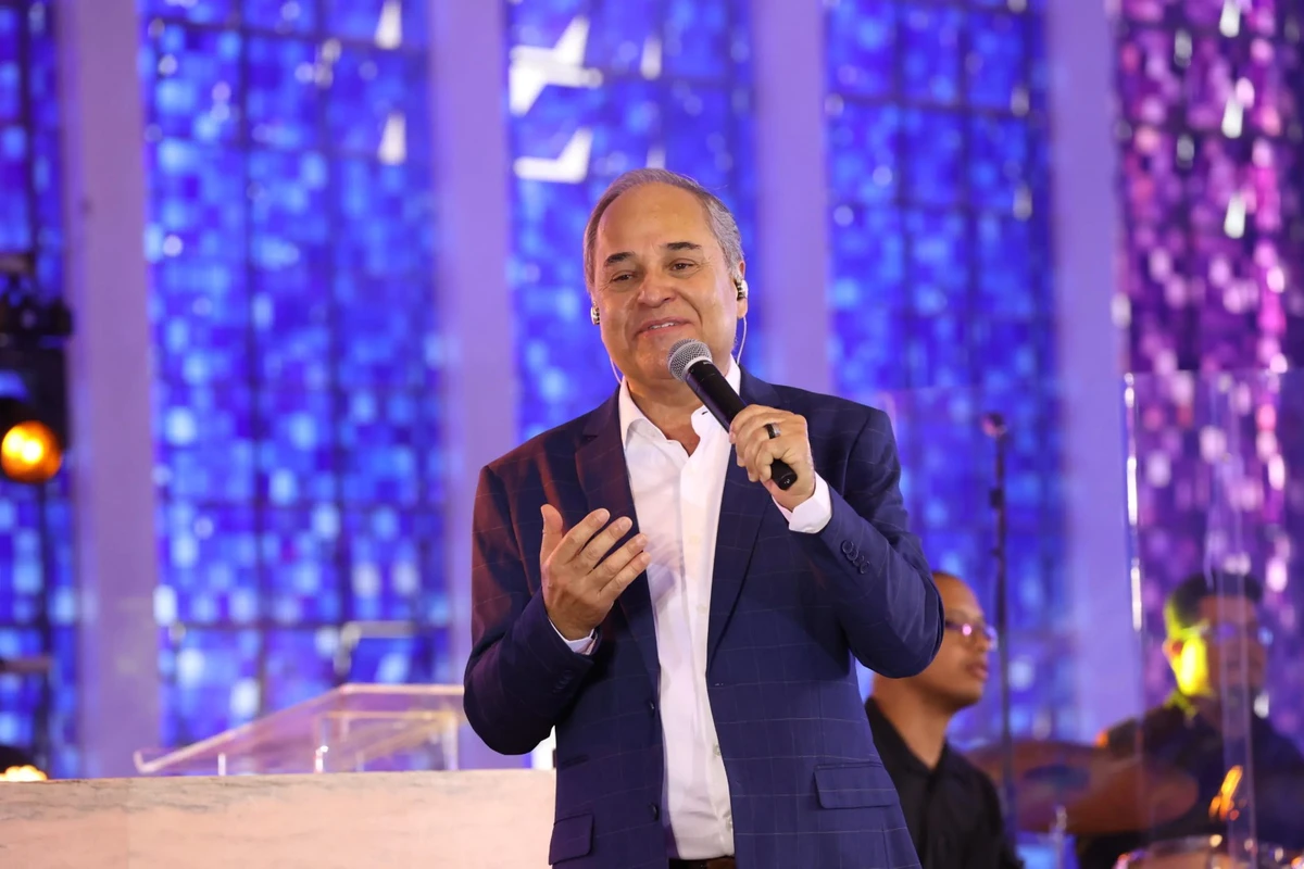 Padre João Carlos vai se apresentar em Jeremoabo por Reprodução