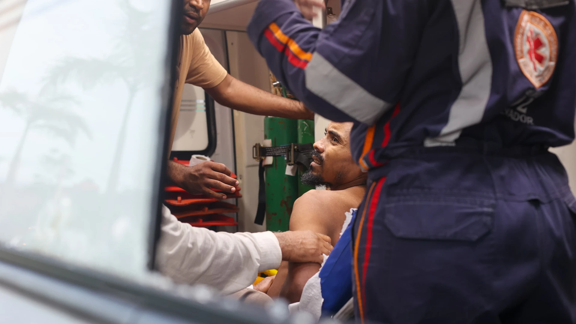 Imagem - Surto psicótico? Especialista explica o que pode ter levado homem a ficar 72h em árvore