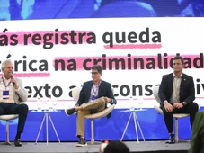 Imagem - Em evento, ACM Neto propõe carta compromisso 
com alternativas para combater a violência
