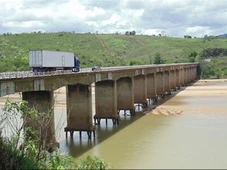 Imagem - Ponte interditada sobre o Rio Jequitinhonha será liberada este mês, diz ministro