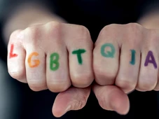 Imagem - O que significa LGBTQIAPN+? Conheça as identidades que compõem a sigla
