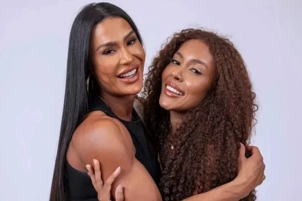 Gracyanne Barbosa e Giovanna Jacobina por Divulgação 