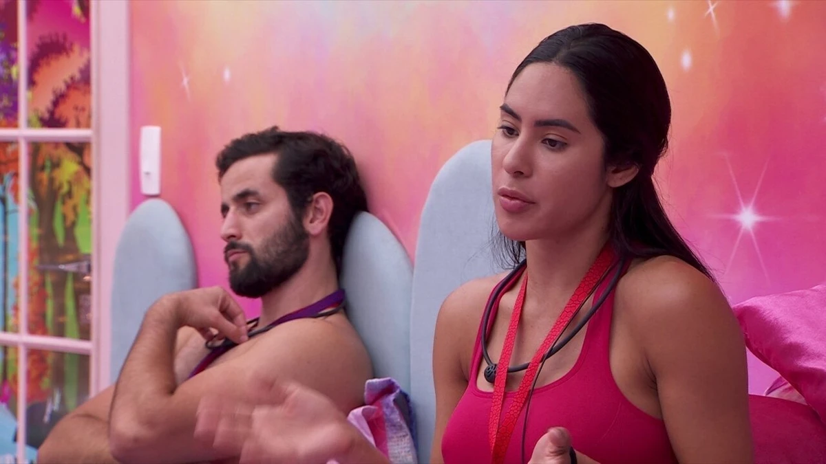 Isabelle e Matheus namoraram por Reprodução