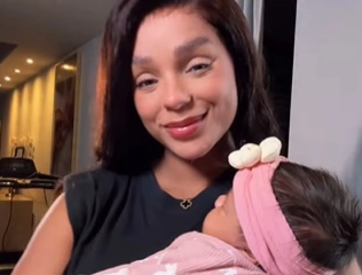 Ludmilla e Brunna Gonçalves mostraram o rosto de Zuri por Reprodução