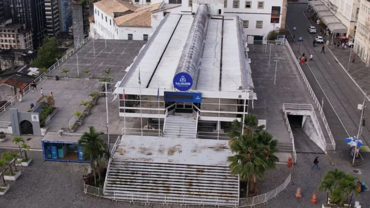 Sede da prefeitura é alvo de disputa judicial