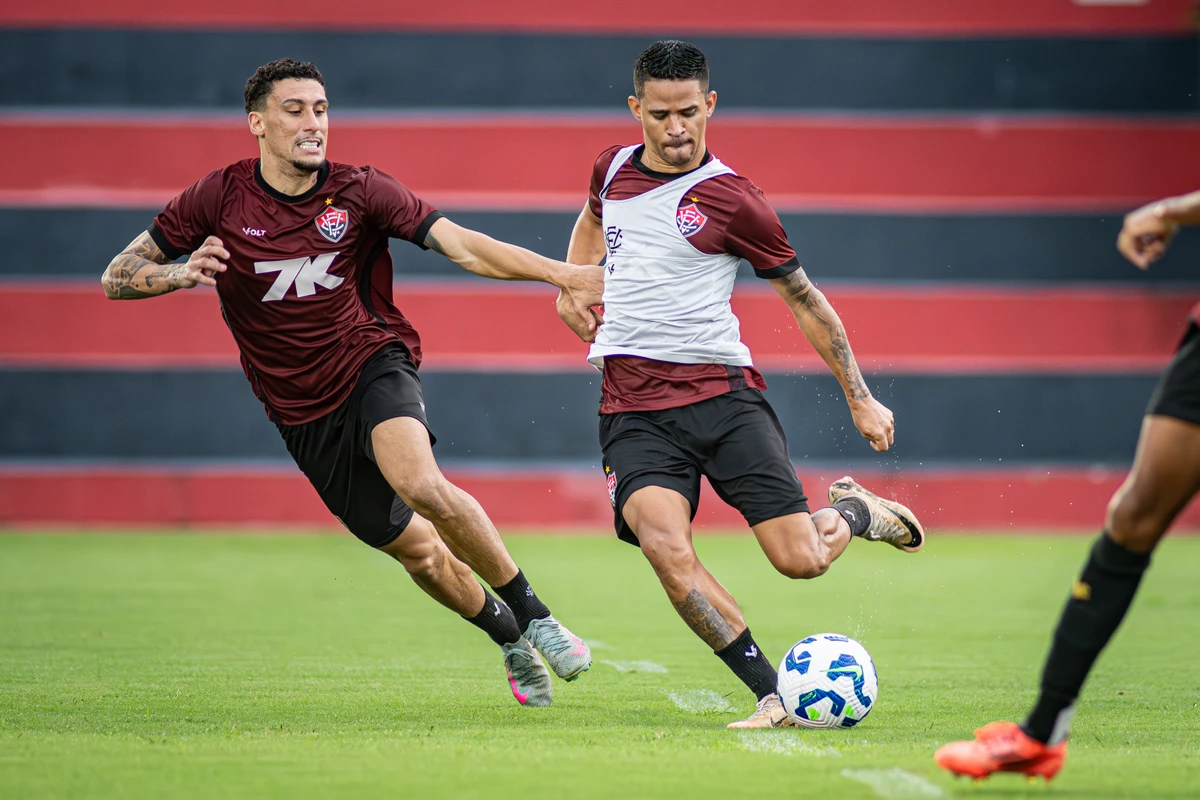 Vitória treina em preparação para enfrentar o Cruzeiro por Victor Ferreira/EC Vitória