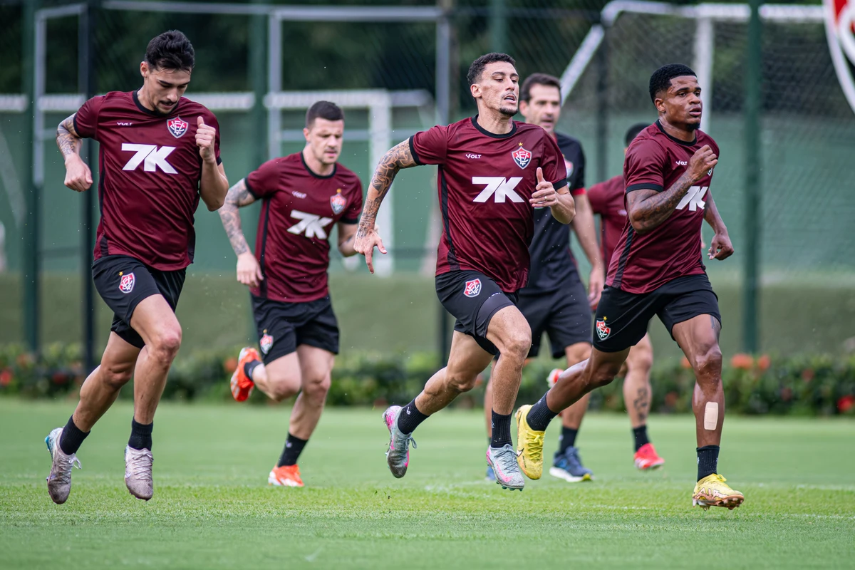 Vitória treina em preparação para enfrentar o Cruzeiro por Victor Ferreira/EC Vitória