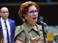Imagem - Entenda como Carla Zambelli pode ser presa após entrar na lista vermelha da Interpol