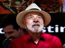Imagem - Crises e queda na popularidade colocam reeleição de Lula em xeque