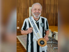 Imagem - Lula se declara ao Botafogo após jantar com Jhon Textor: ‘meu segundo time’