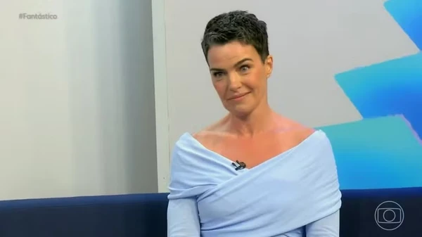 Ana Paula Arósio vive em uma fazenda na Inglaterra  por Reprodução