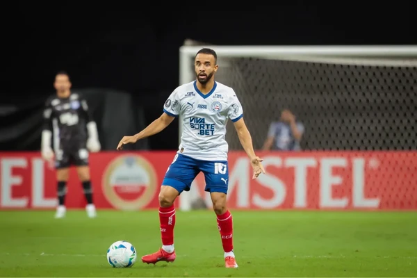 Caio Alexandre tem 28 jogos (24 titular) e já ficou 1948 minutos em campo (51% do total) 

 por Letícia Martins/ EC Bahia 