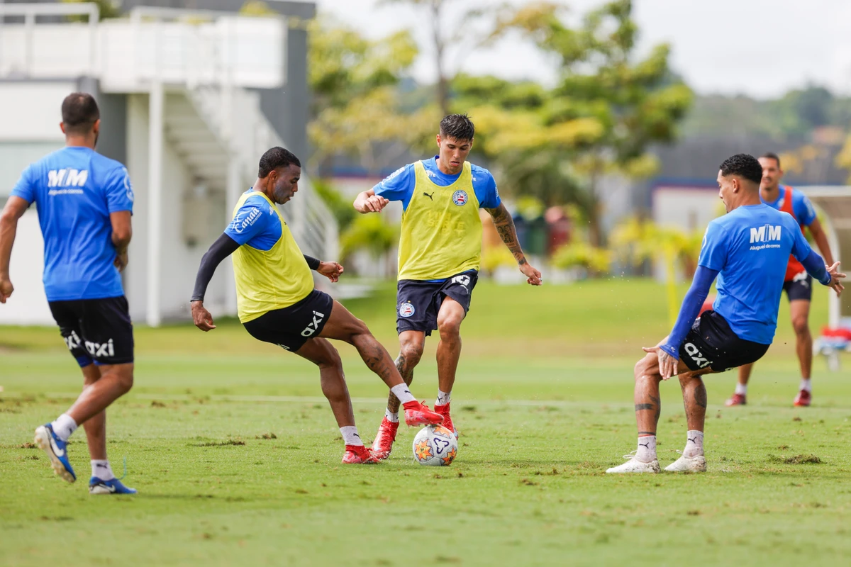 Elenco do Bahia em treino para o duelo contra o Náutico por Divulgação/EC Bahia