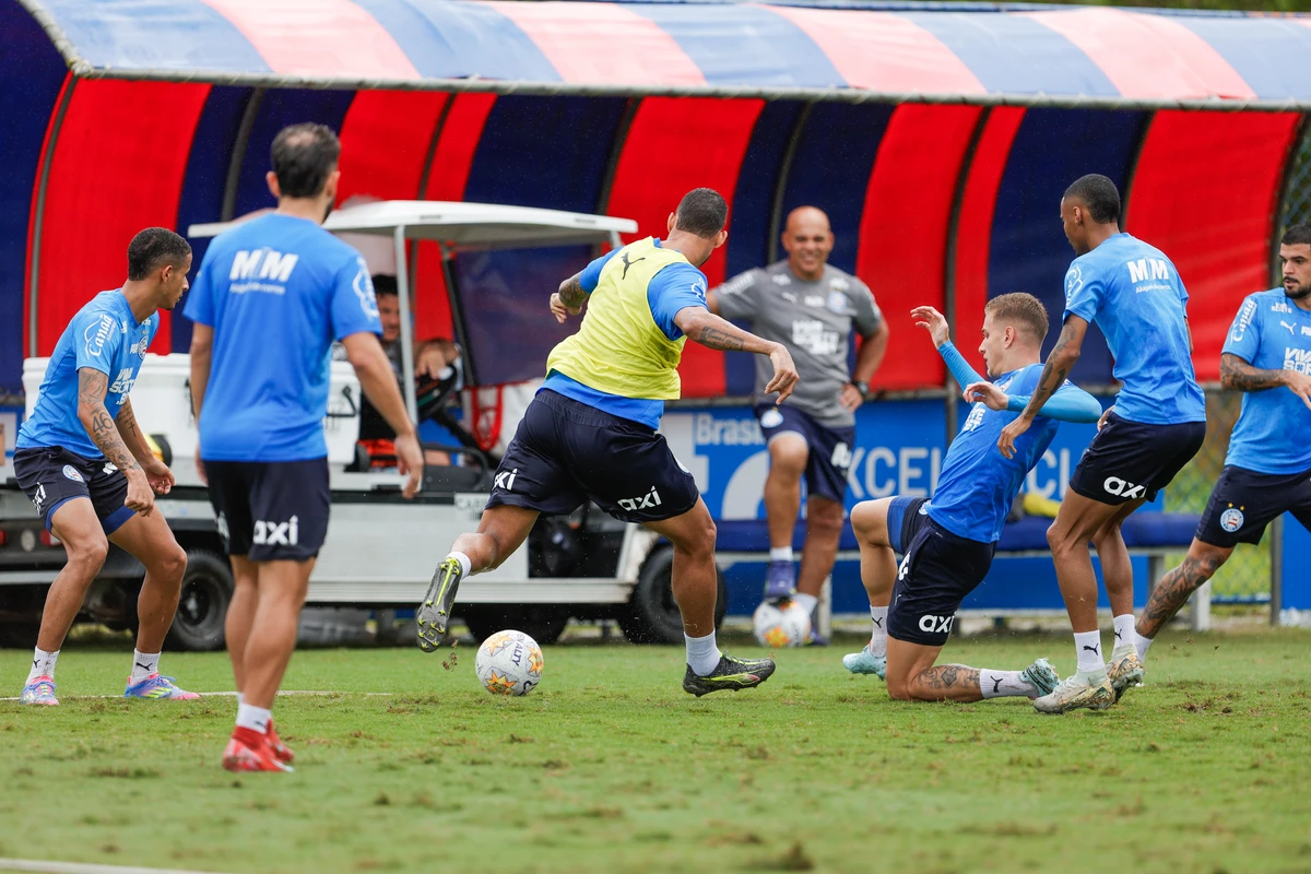 Elenco do Bahia em treino para o duelo contra o Náutico por Divulgação/EC Bahia