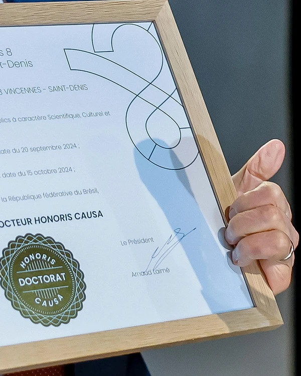 Lula recebe título de Doutor Honoris Causa da Universidade de Paris 8 por Ricardo Stuckert/PR