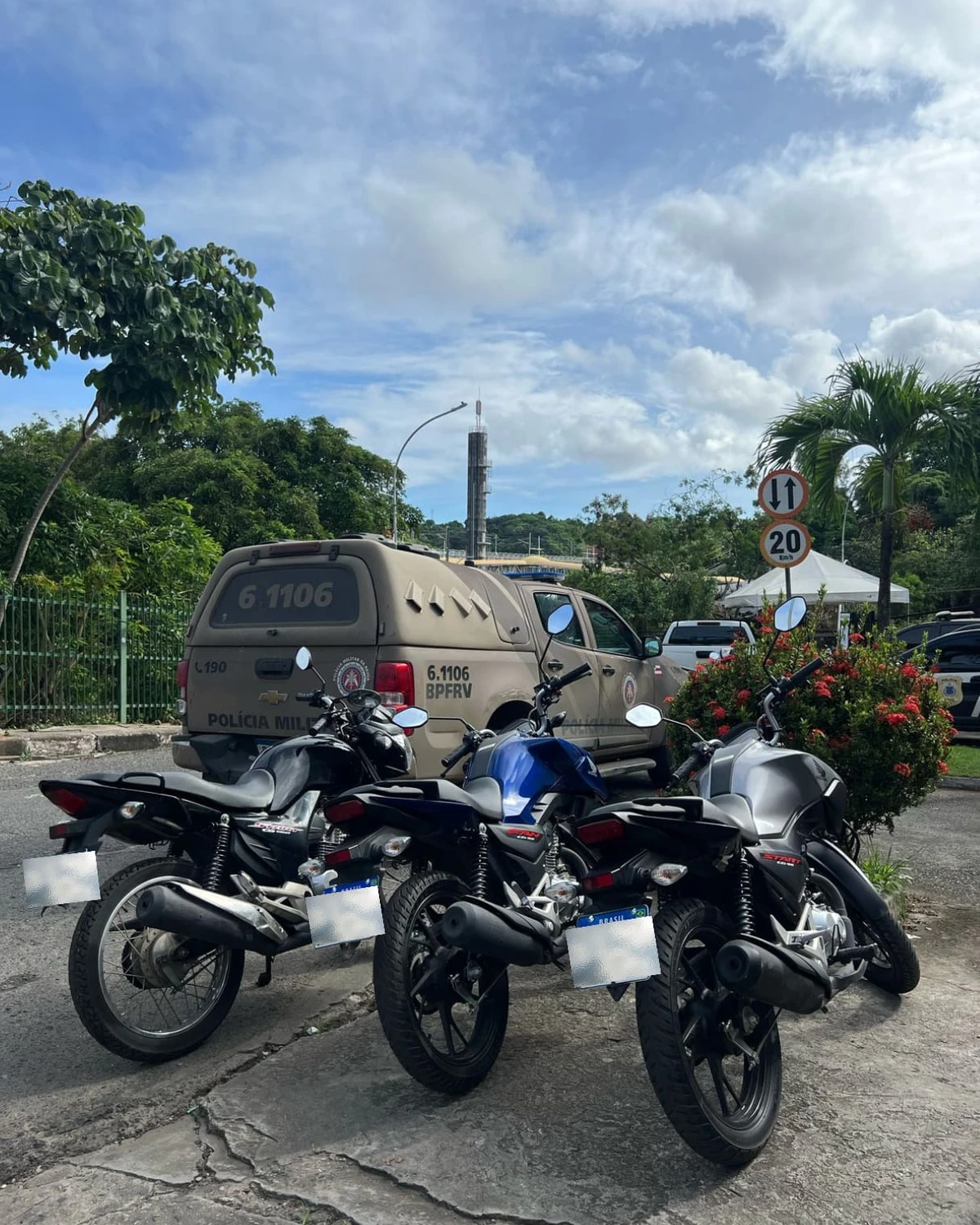 Motos foram encontradas com Albert por Reprodução