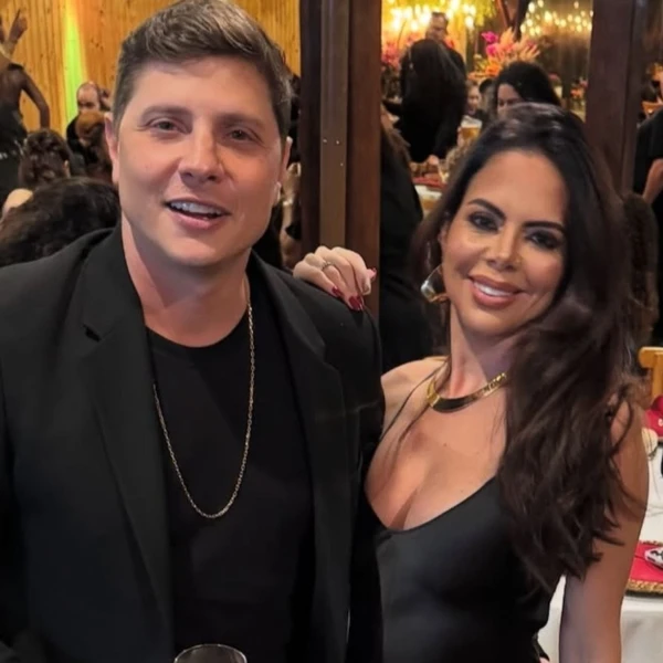 Renata Giaffredo e Alexandre Thomaz, de Casamento às Cegas Brasil por Reprodução