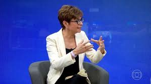 Renata Lo Prete por Reprodução