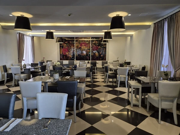 Restaurante por Tharsila Prates/ CORREIO