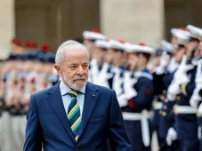 Imagem - Em viagem à França, Lula diz que a extrema direita não vencerá as eleições no Brasil em 2026